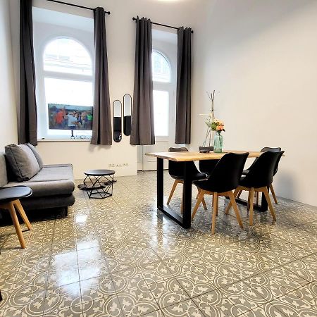 City Apartment Schotten Wien Exteriör bild